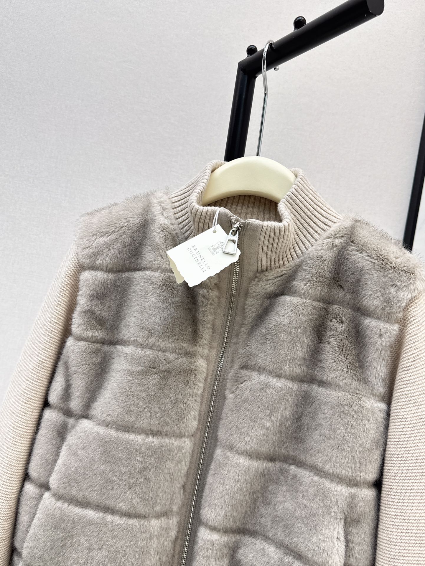 Loro 25fw knitted down jacket