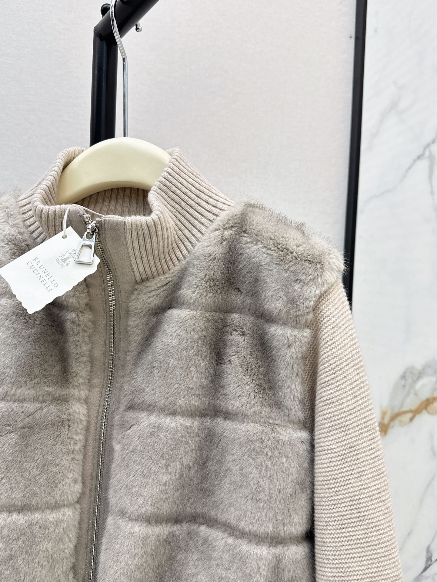 Loro 25fw knitted down jacket