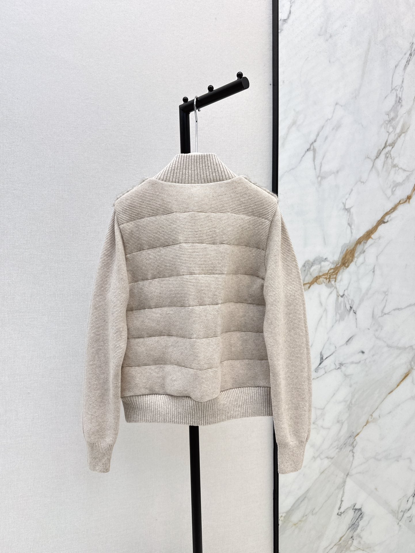 Loro 25fw knitted down jacket