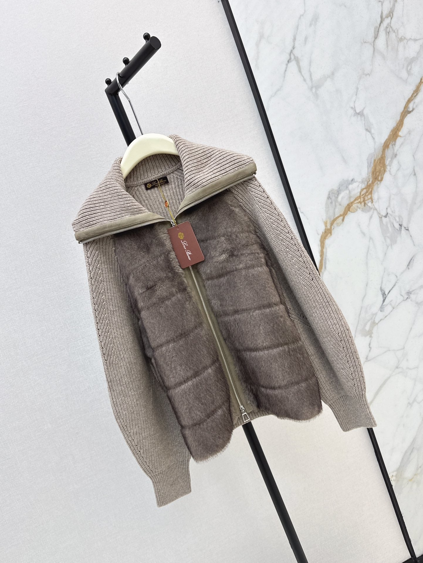 Loro 25fw knitted down jacket