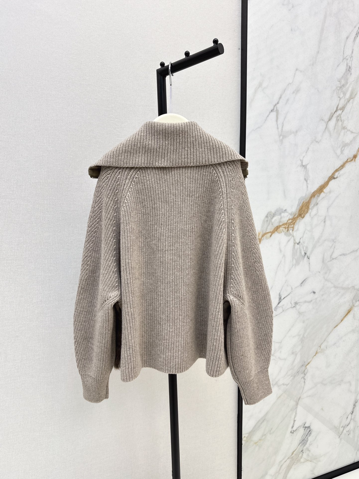 Loro 25fw knitted down jacket
