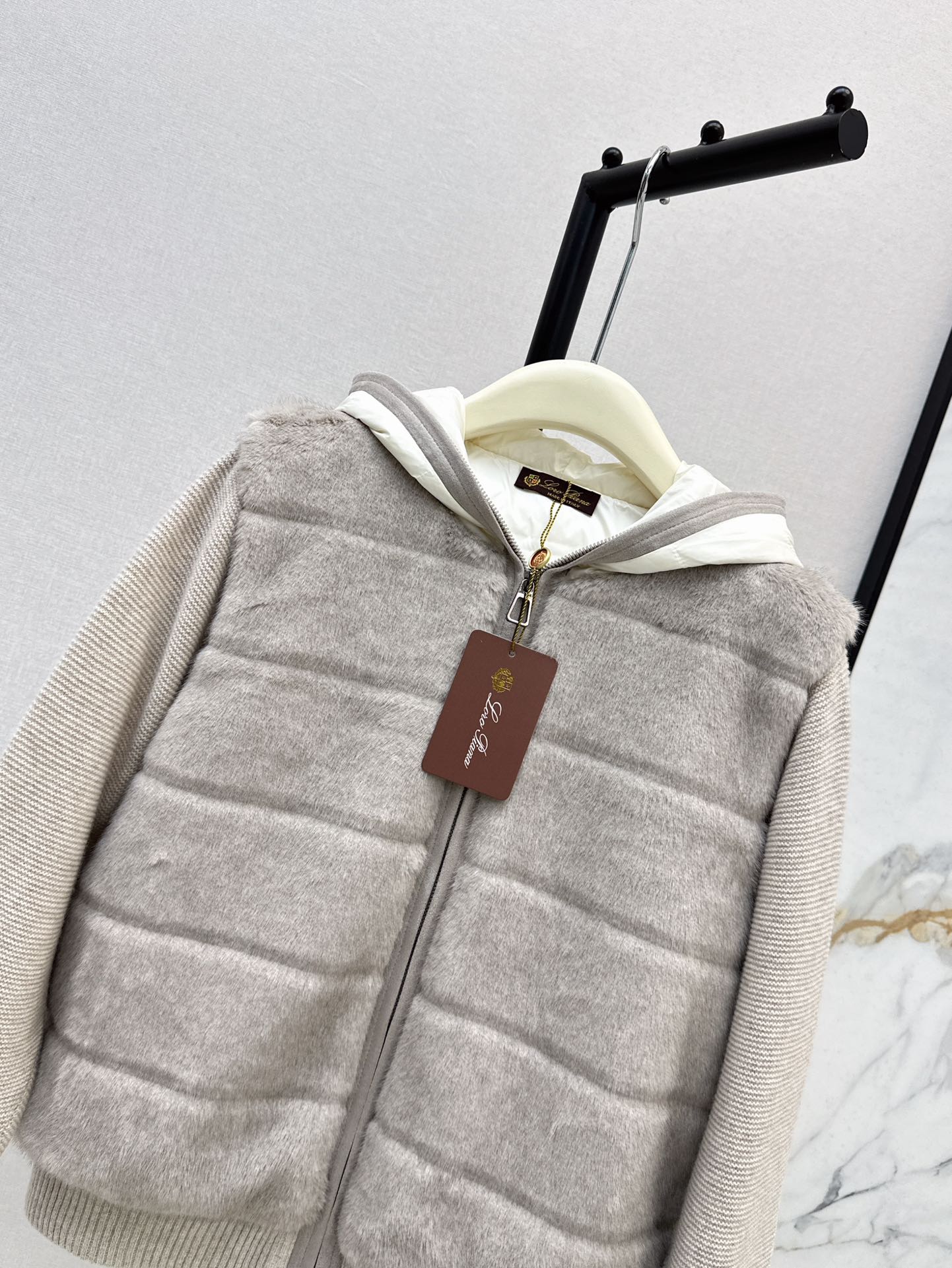 Loro 25fw knitted down jacket