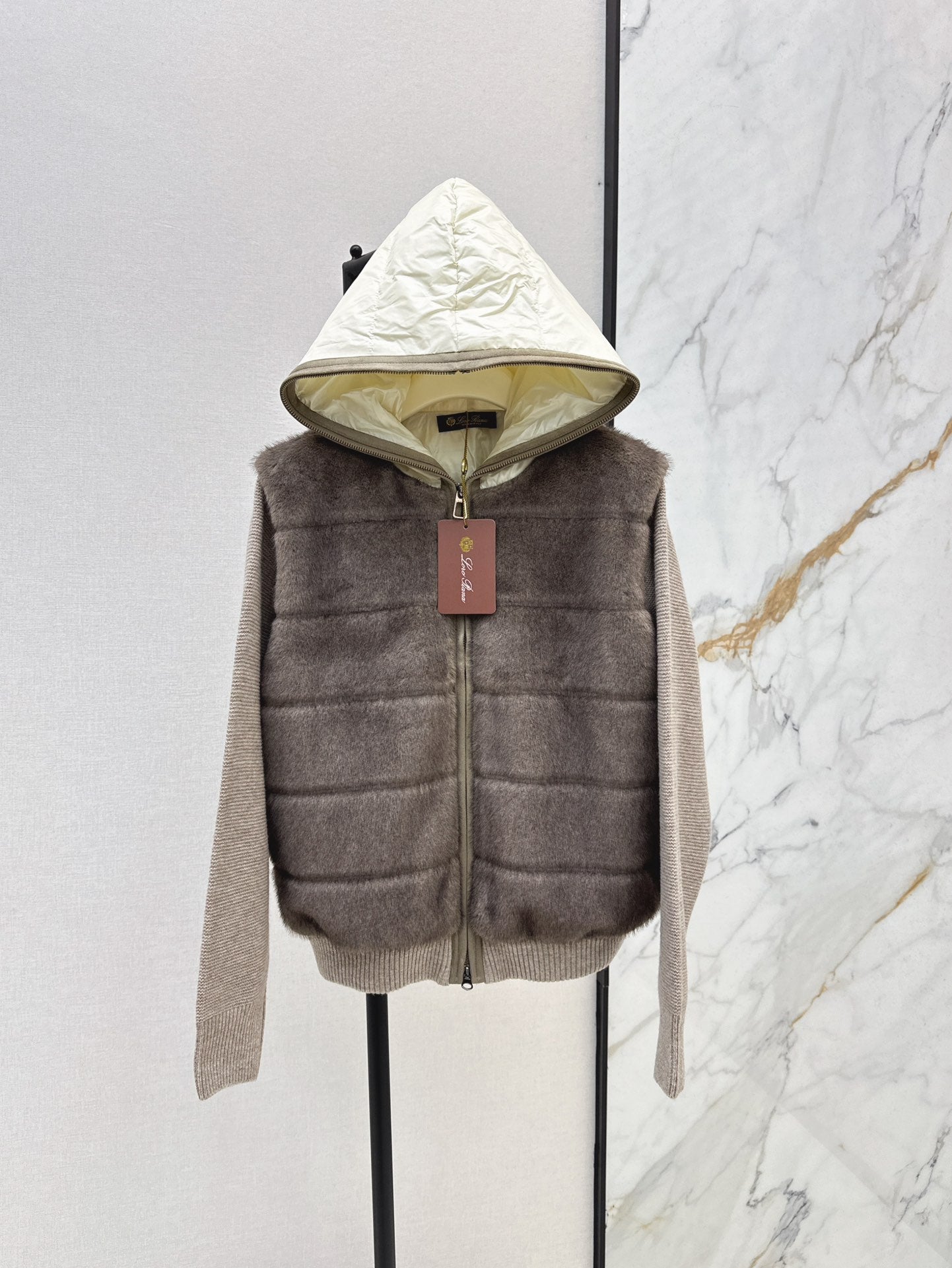 Loro 25fw knitted down jacket
