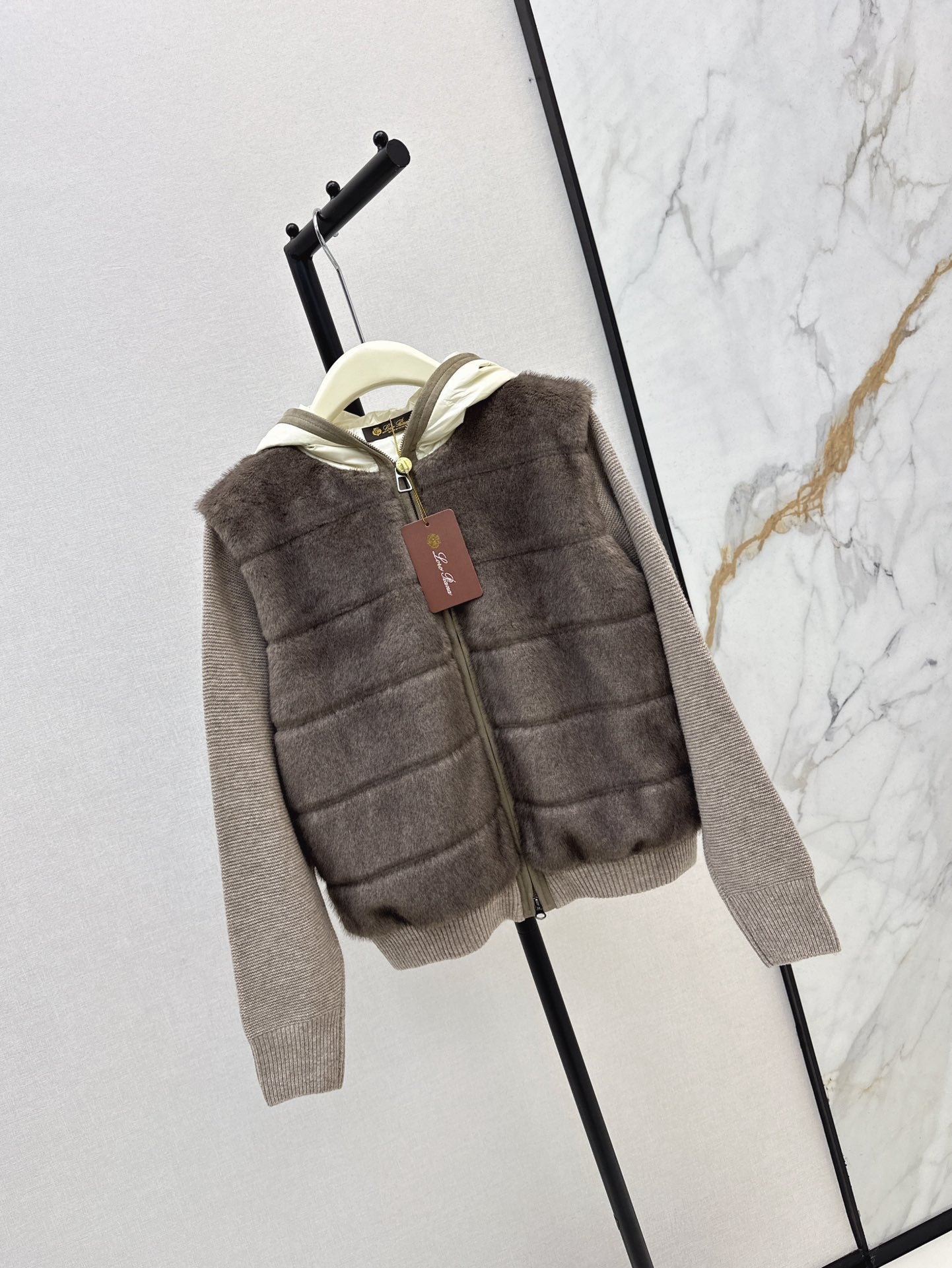 Loro 25fw knitted down jacket
