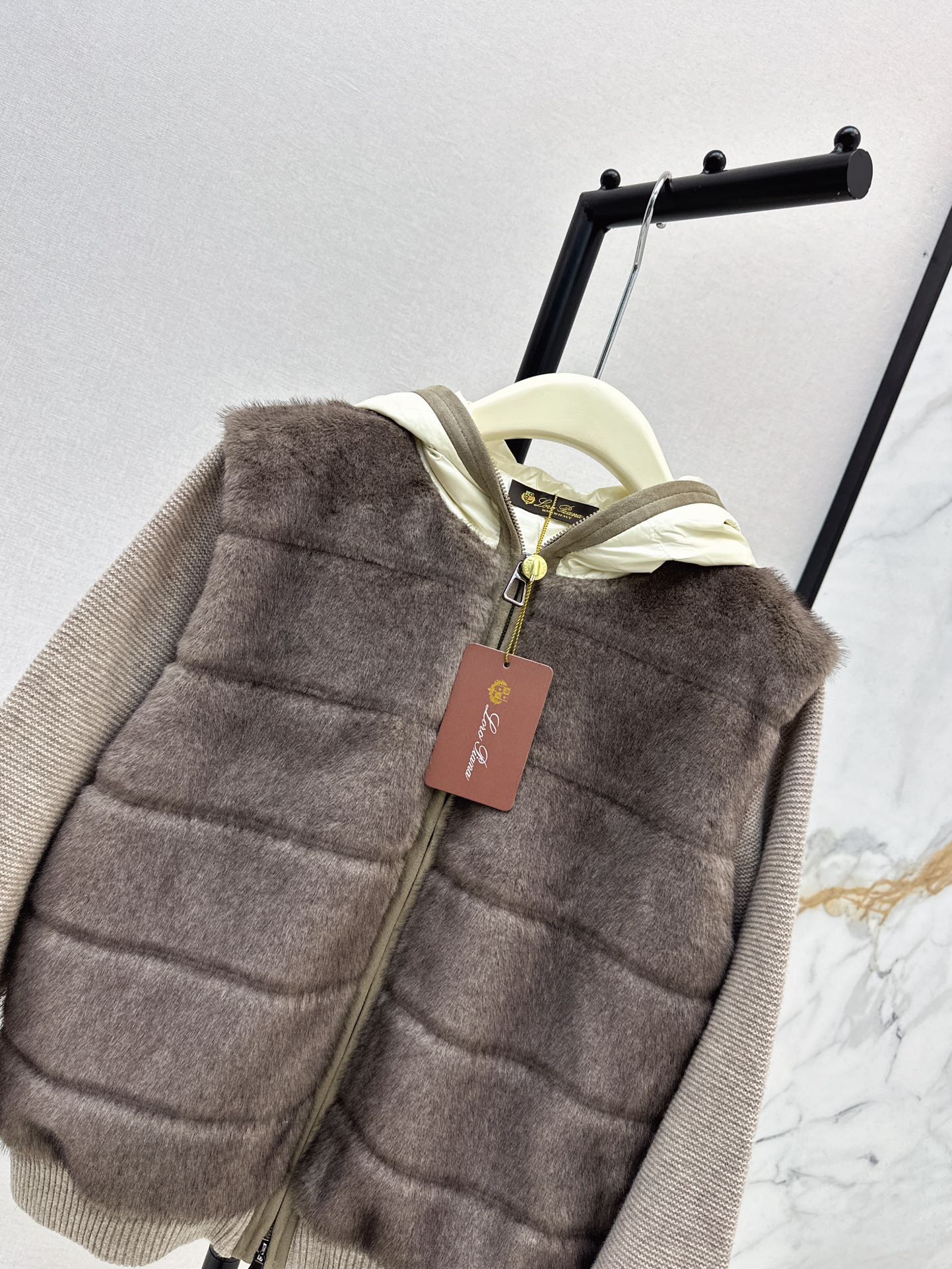 Loro 25fw knitted down jacket