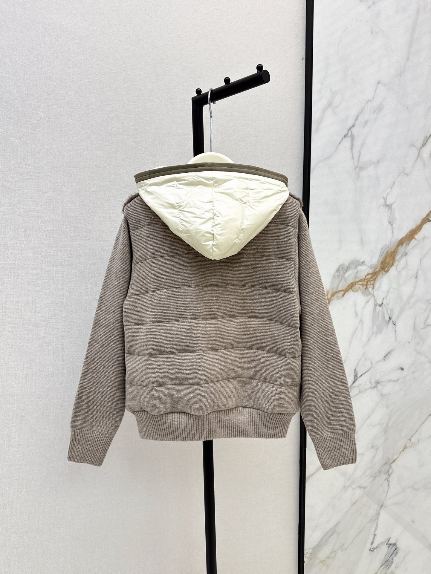 Loro 25fw knitted down jacket