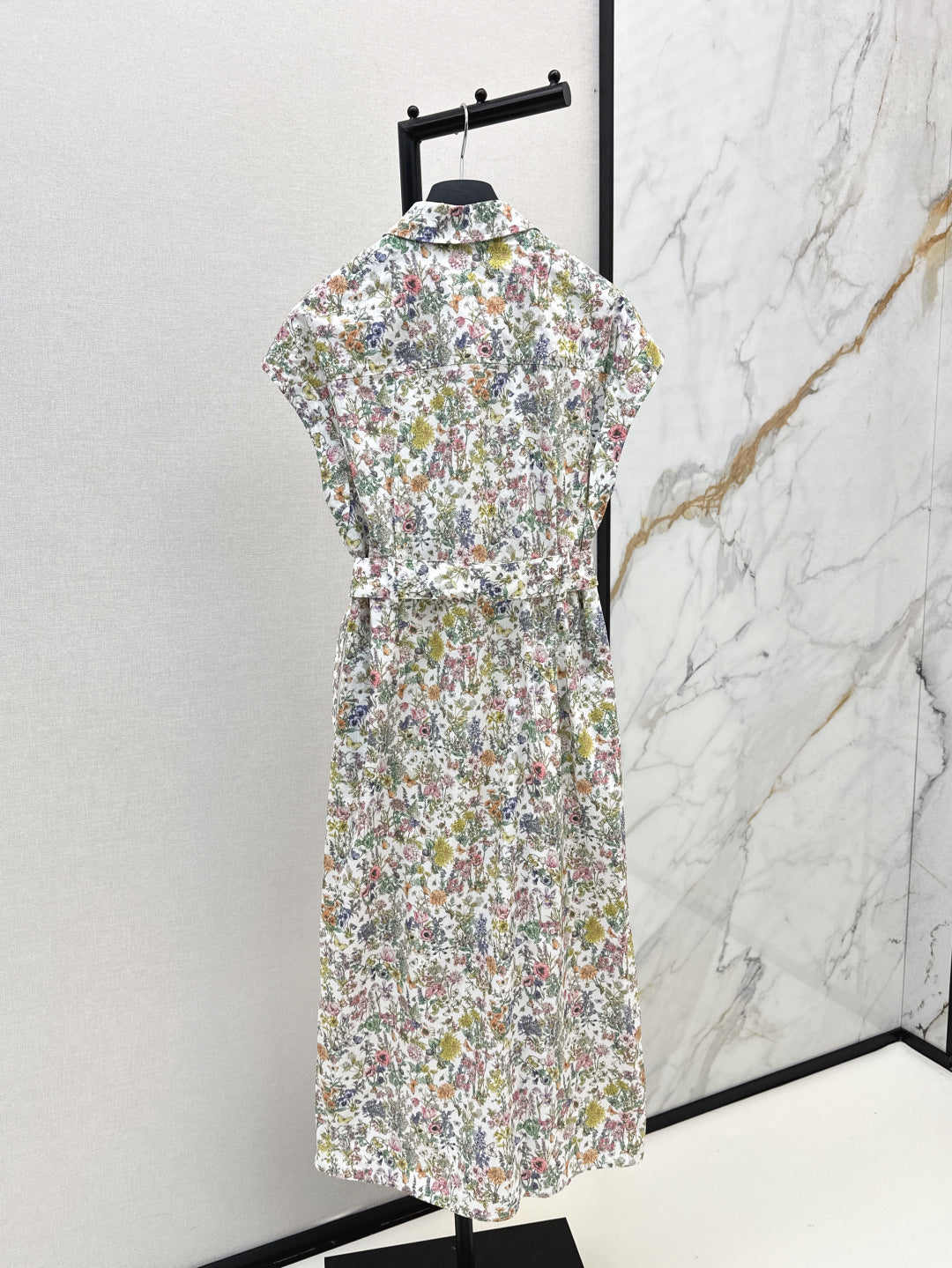 CD 25fw sleeveless dress