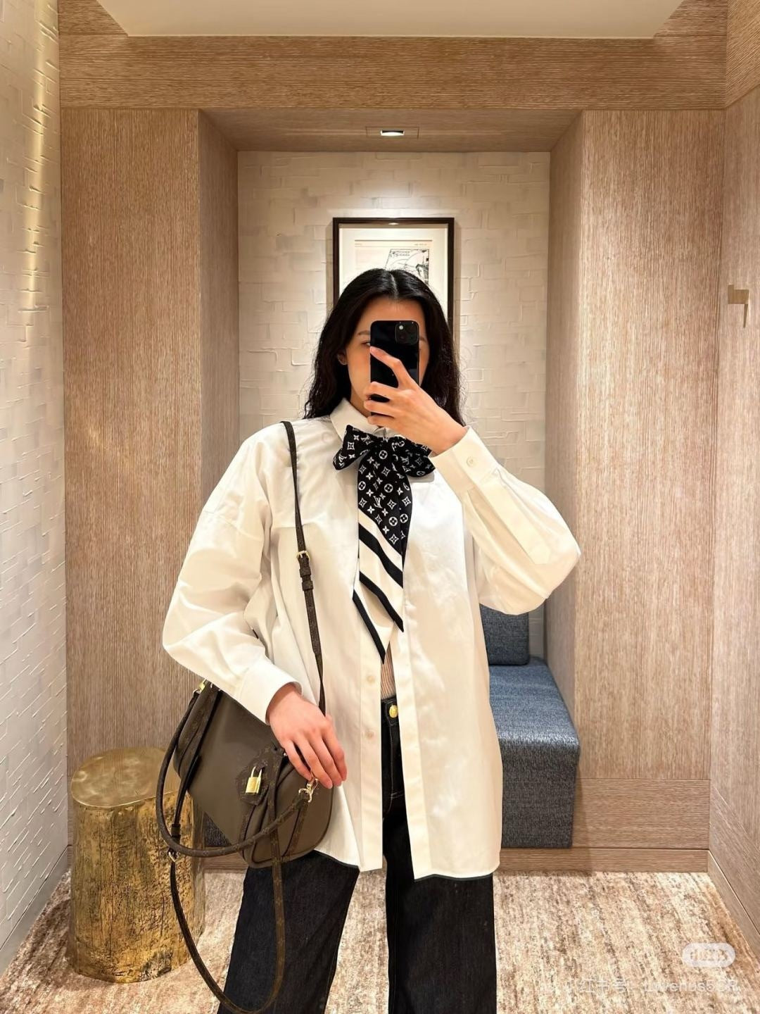 Louis 25fw scarf shirt