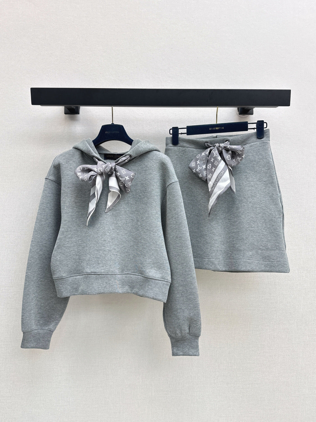 Louis 25fw hoodie suit