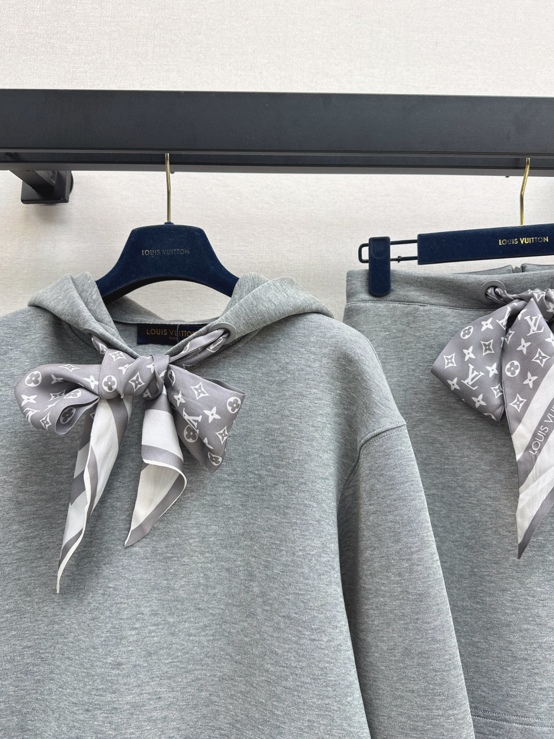 Louis 25fw hoodie suit