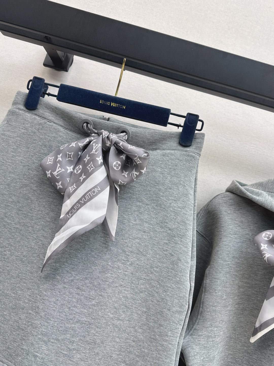 Louis 25fw hoodie suit