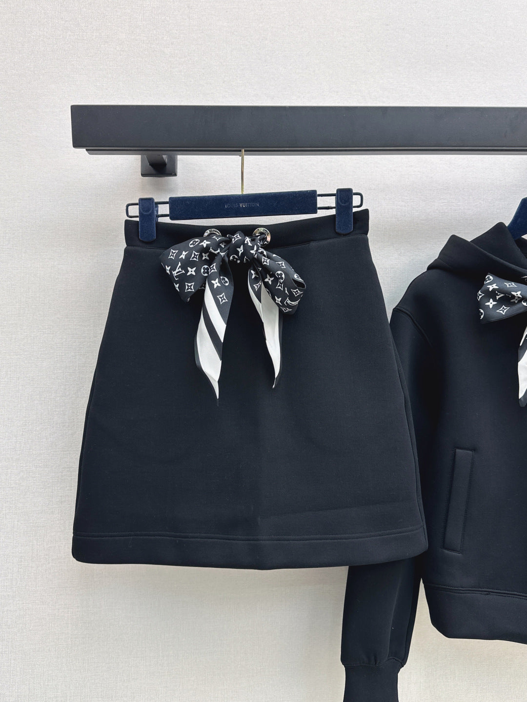 Louis 25fw hoodie suit