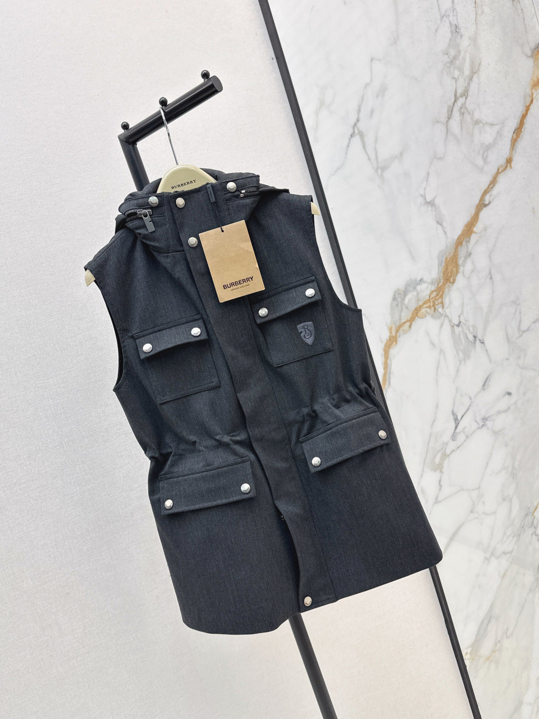 Bur 25fw embroidered vest