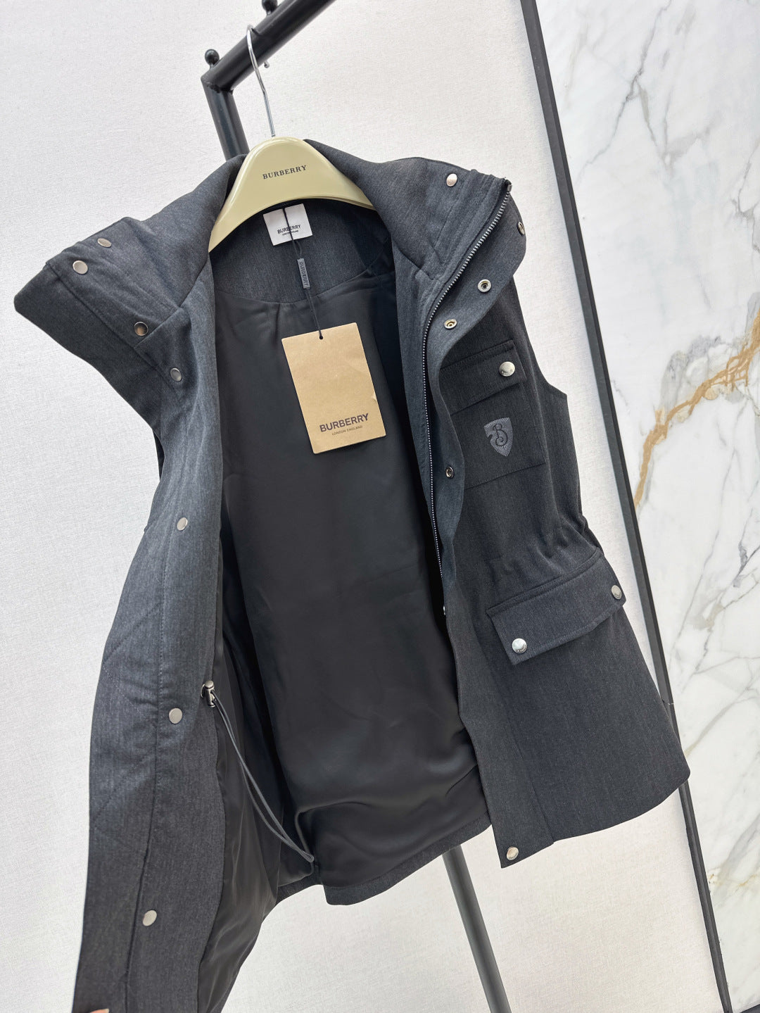 Bur 25fw embroidered vest