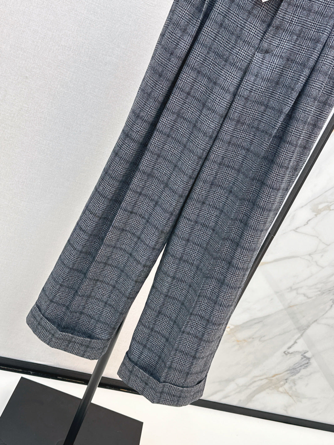 Brune 25fw plaid pants