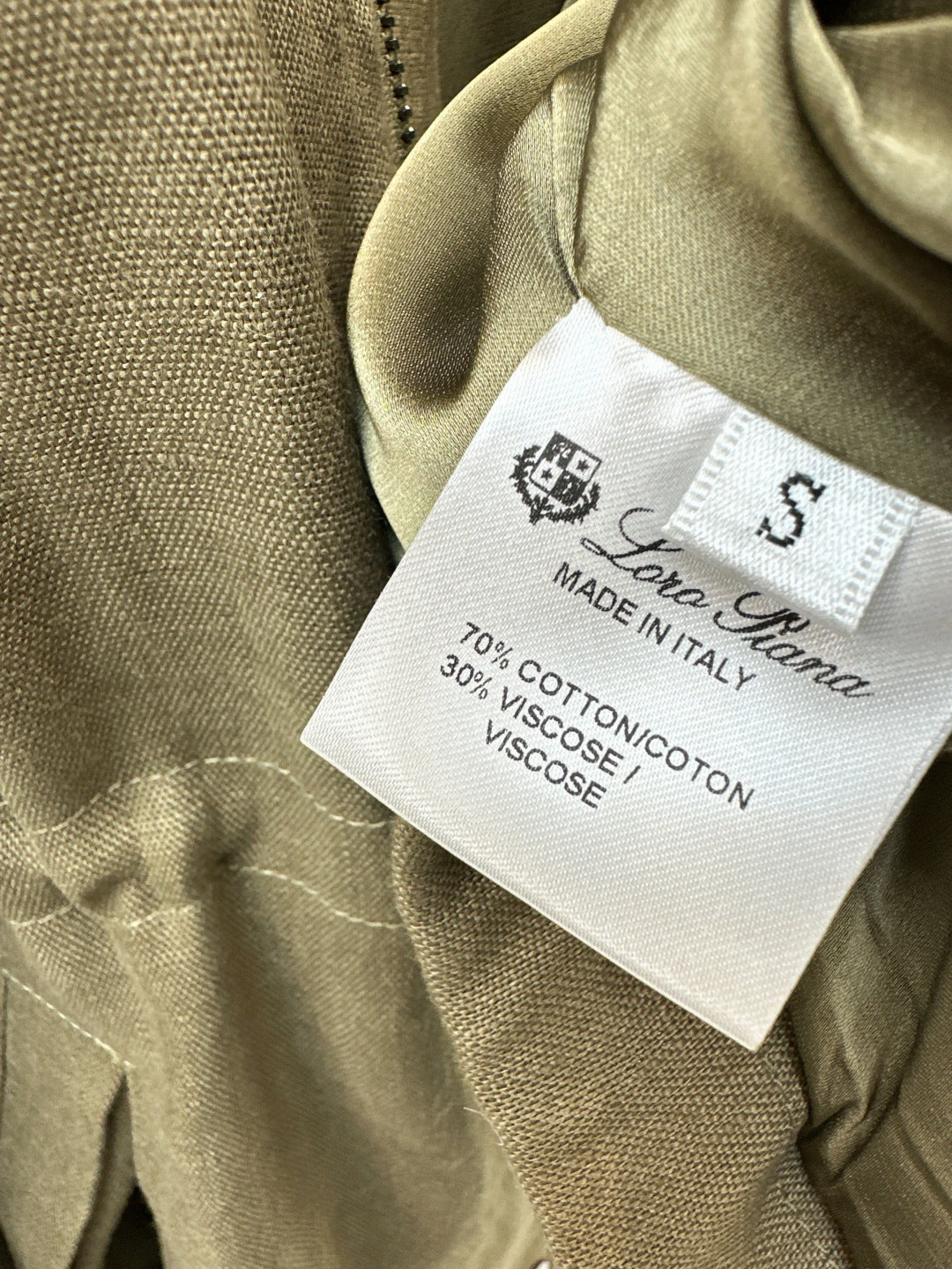 Loro 25fw drawstring jacket