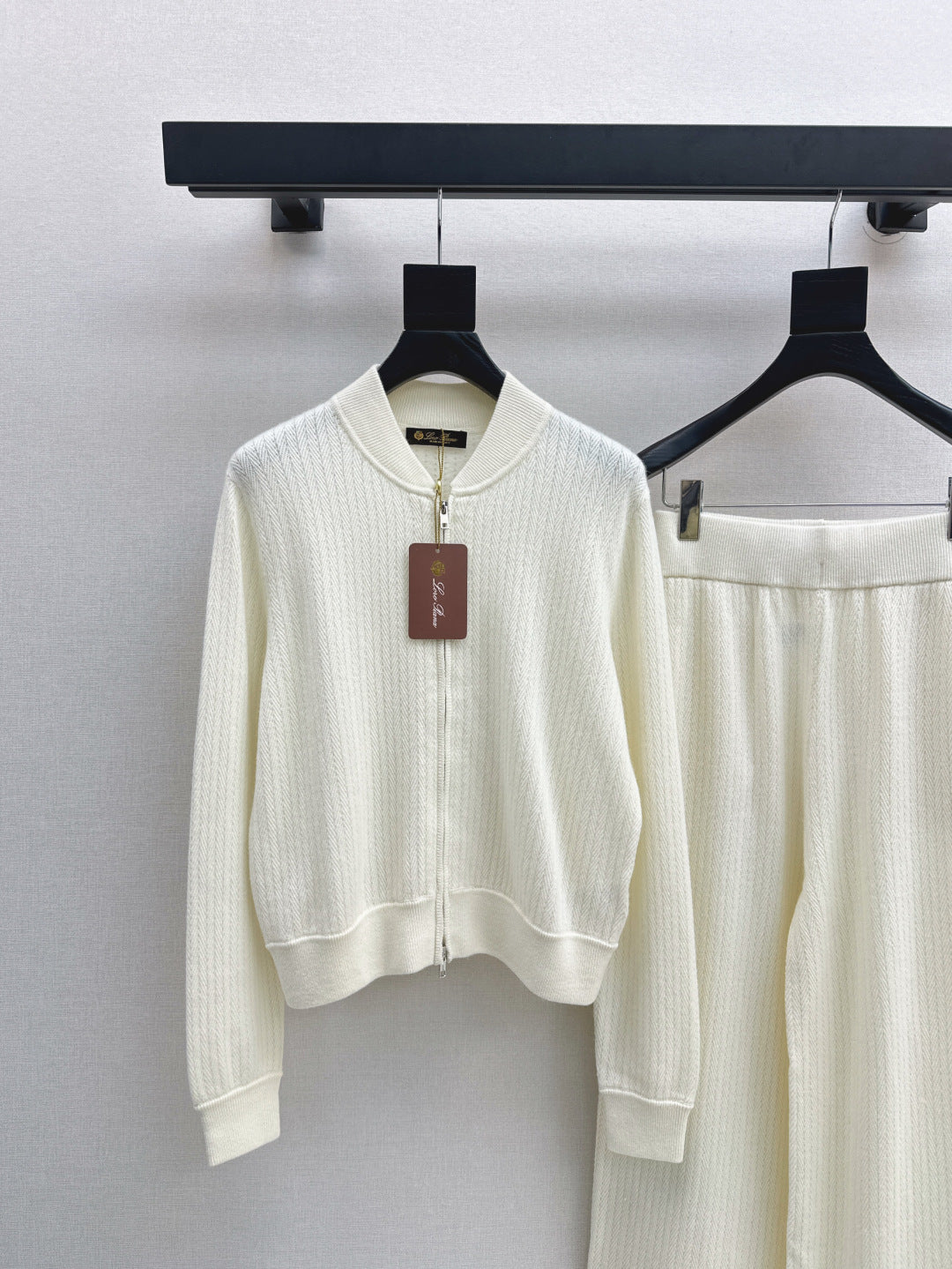 Loro 25fw cashmere suit