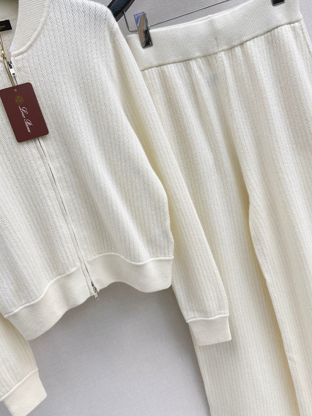 Loro 25fw cashmere suit
