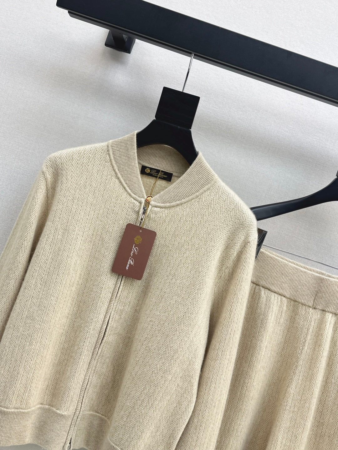 Loro 25fw cashmere suit