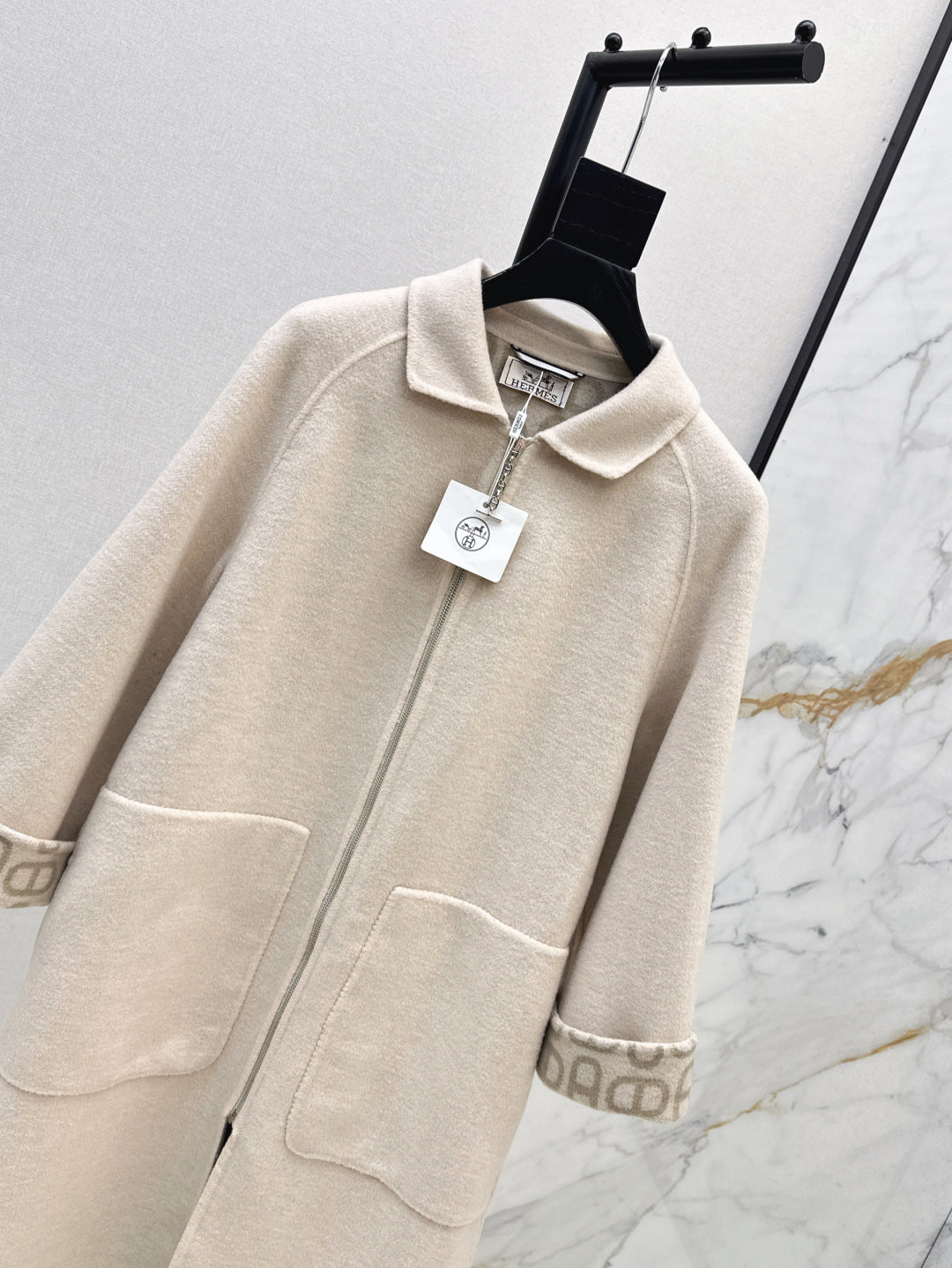 Herm 25fw cashmere coat