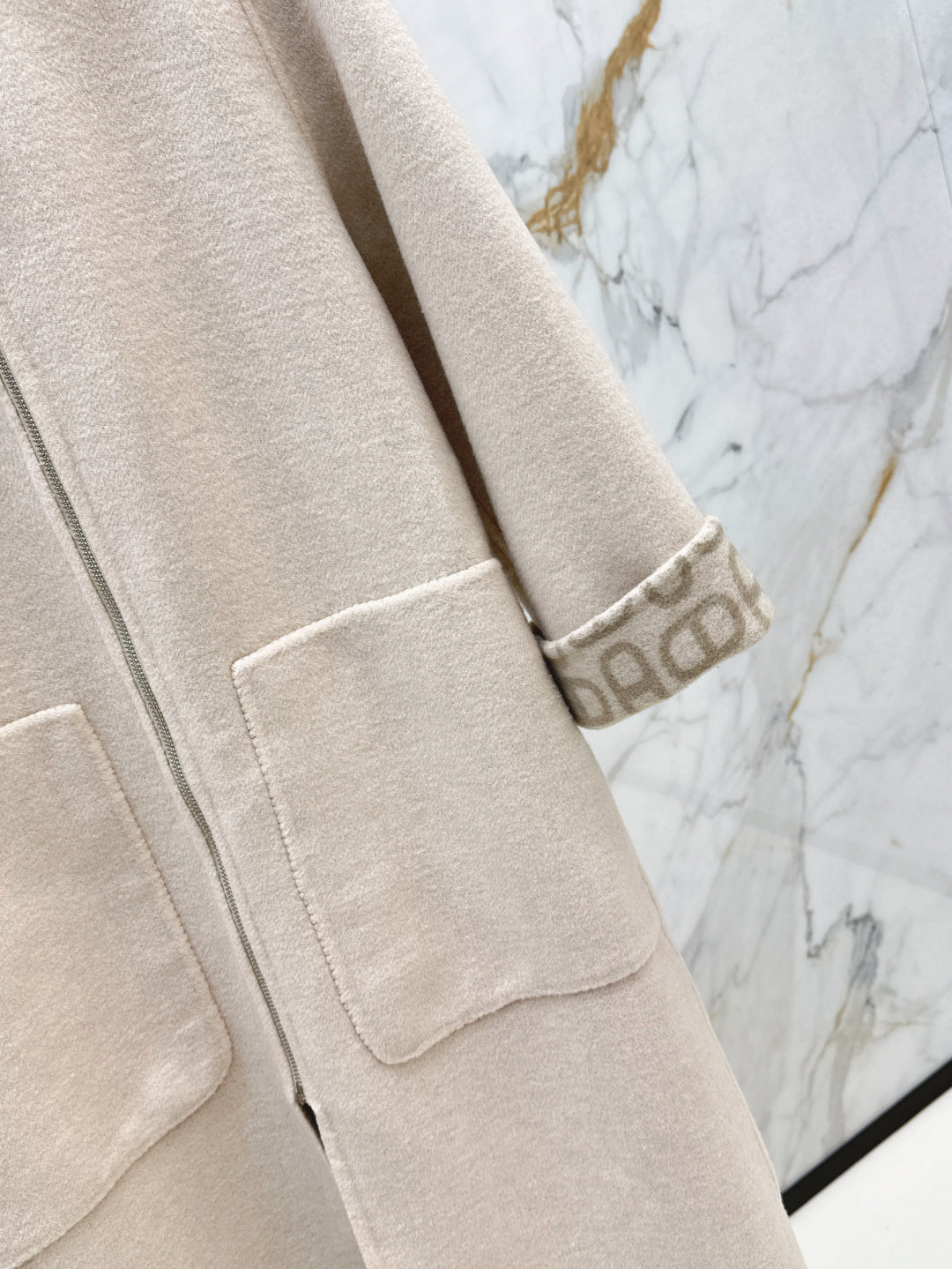 Herm 25fw cashmere coat