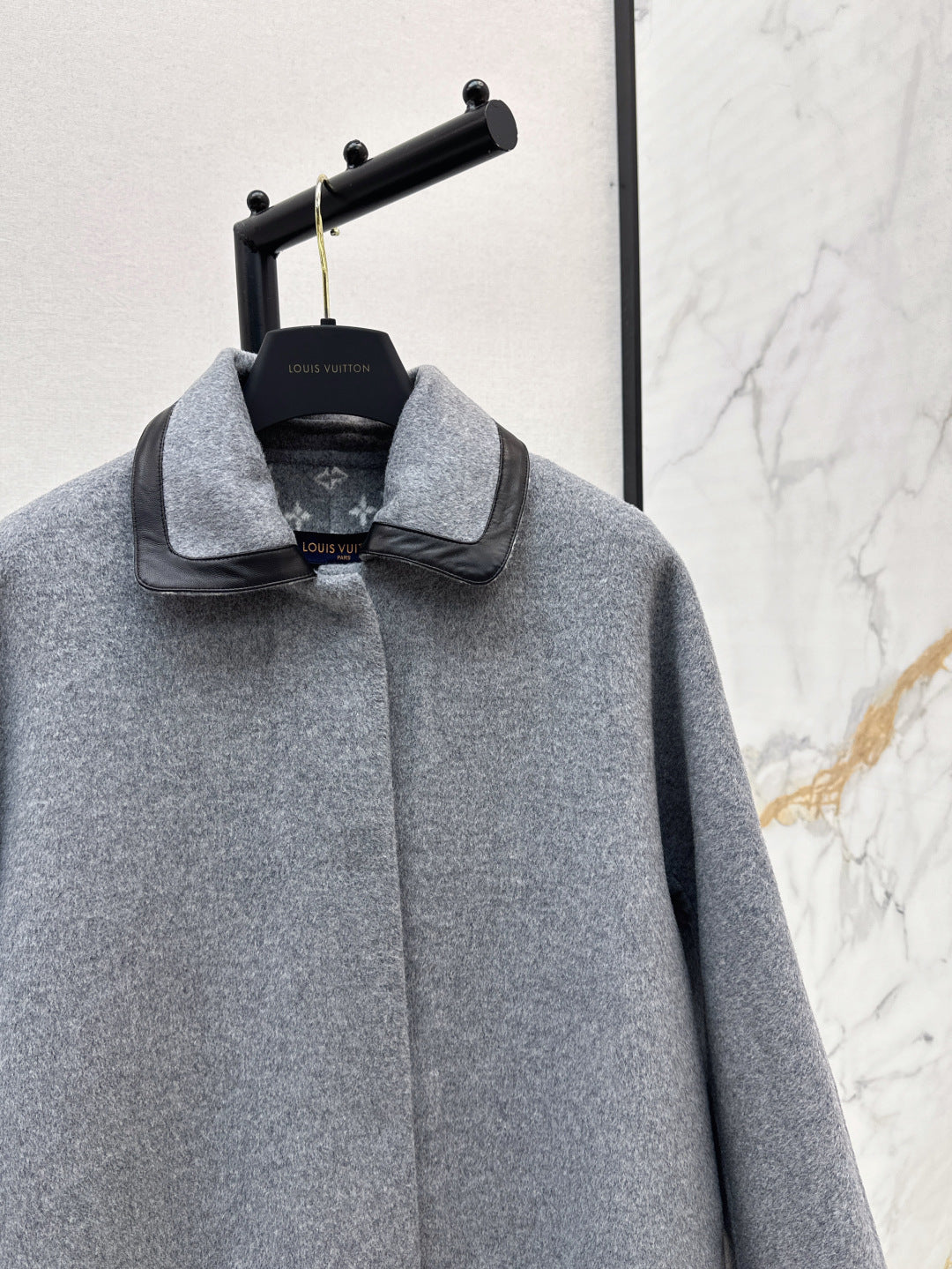 Louis 25fw reversible coat