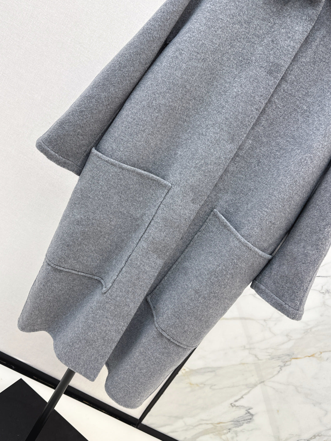 Louis 25fw reversible coat