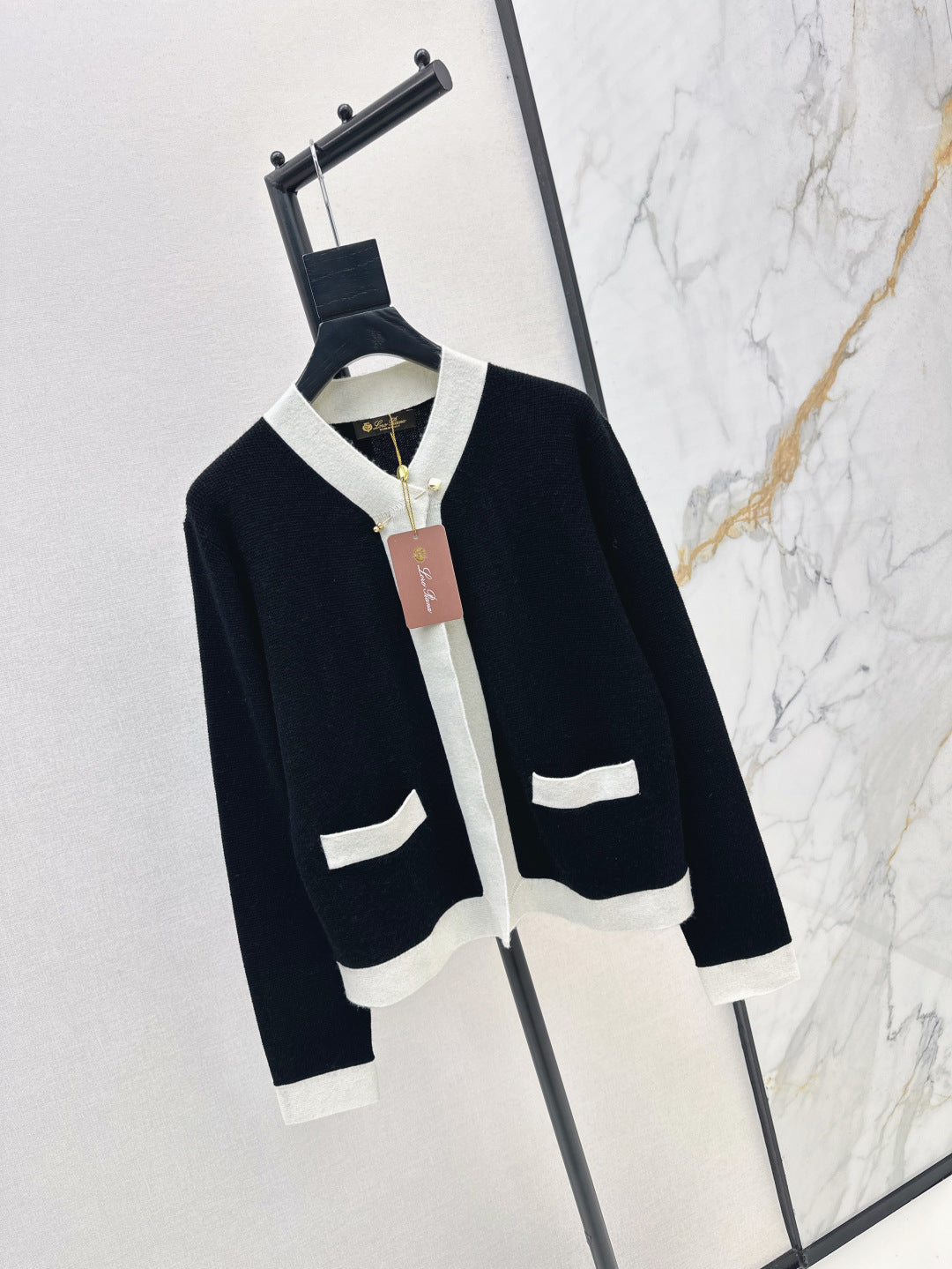 Loro 25fw cashmere cardigan