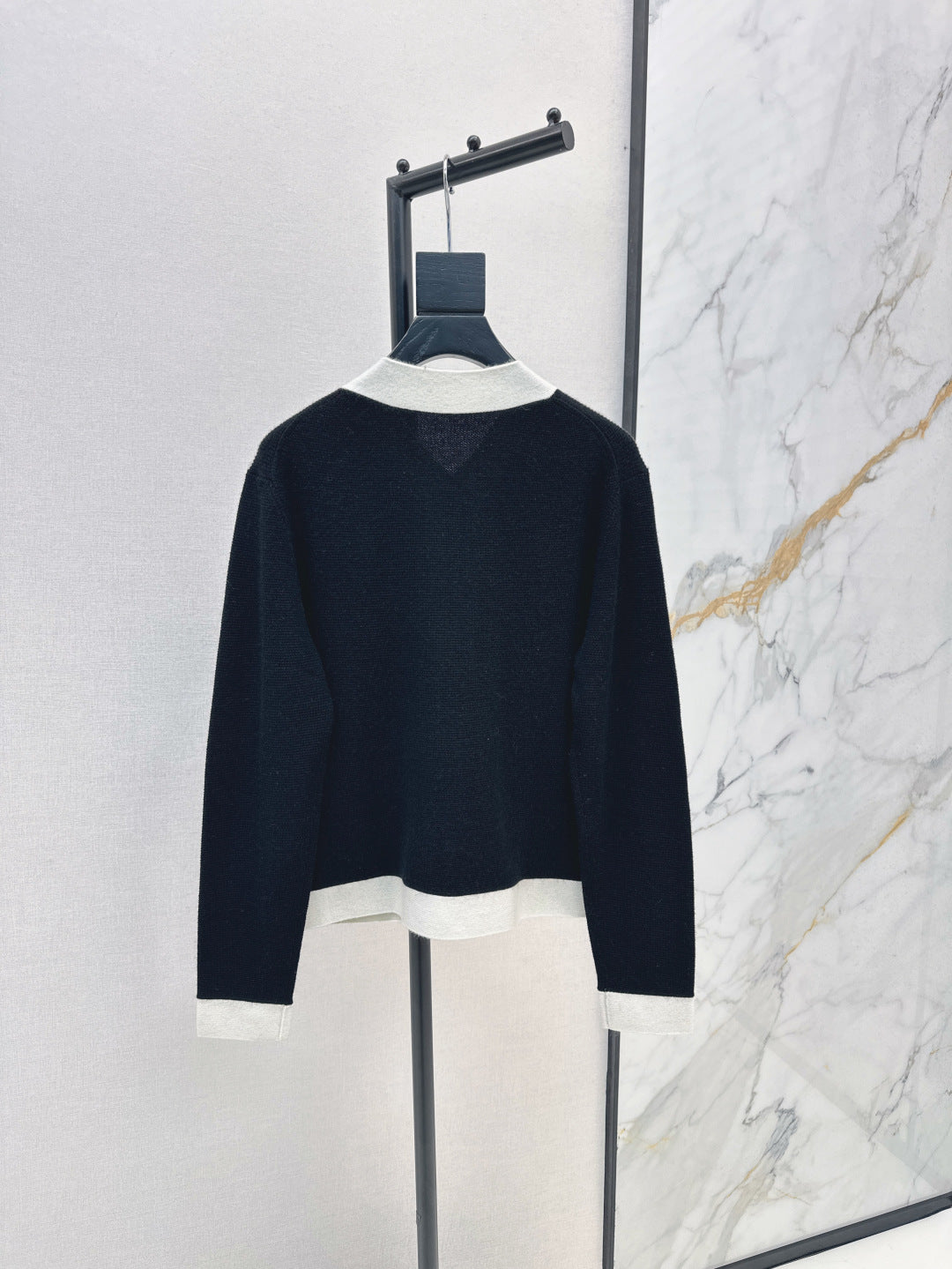 Loro 25fw cashmere cardigan