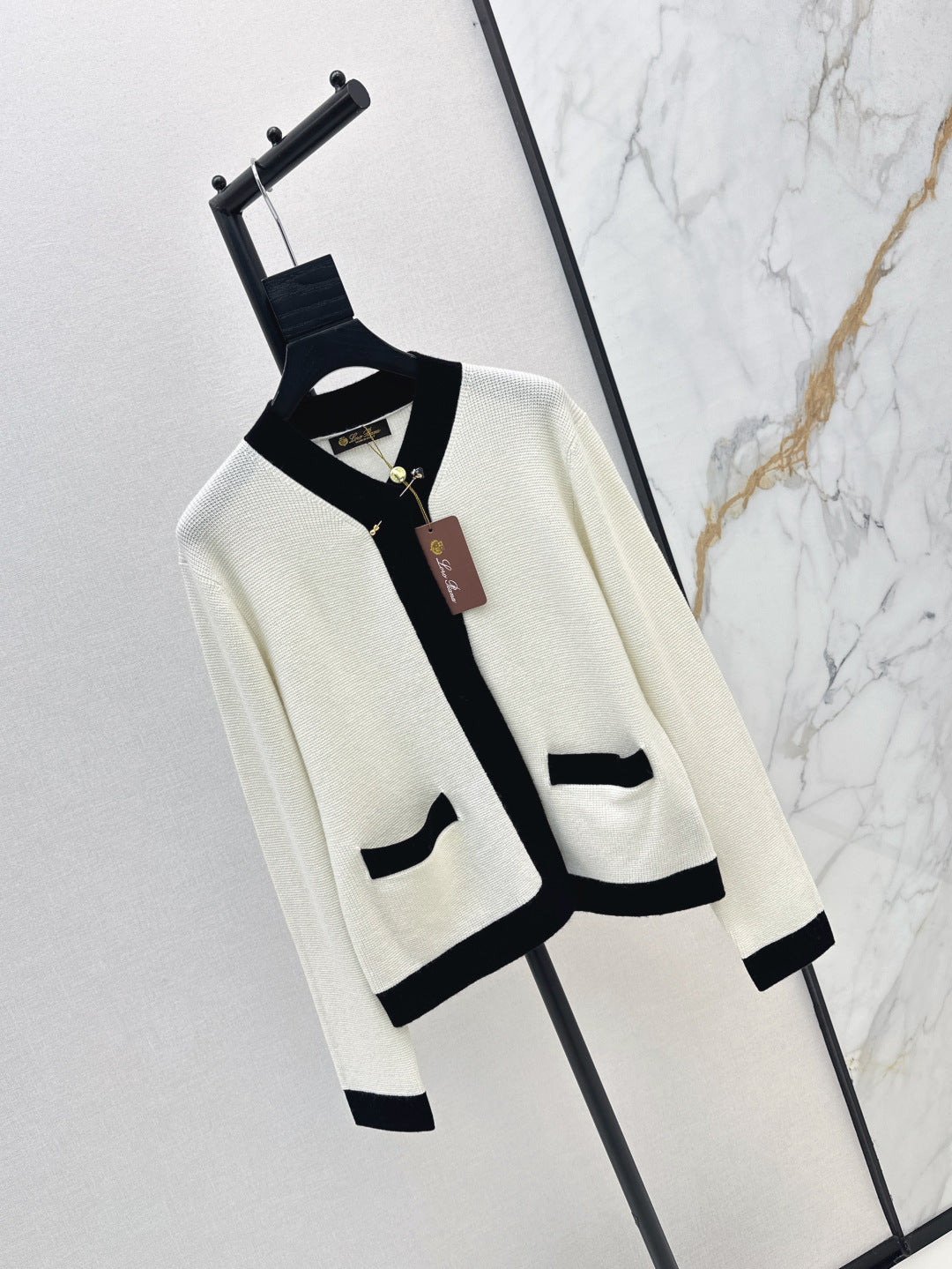 Loro 25fw cashmere cardigan