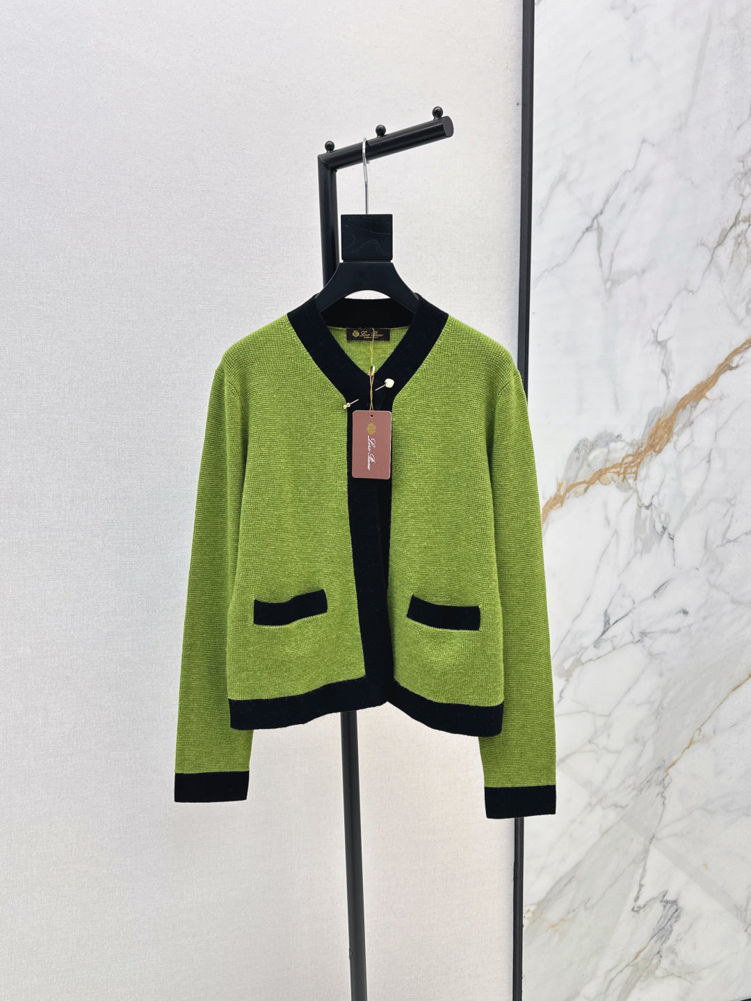 Loro 25fw cashmere cardigan