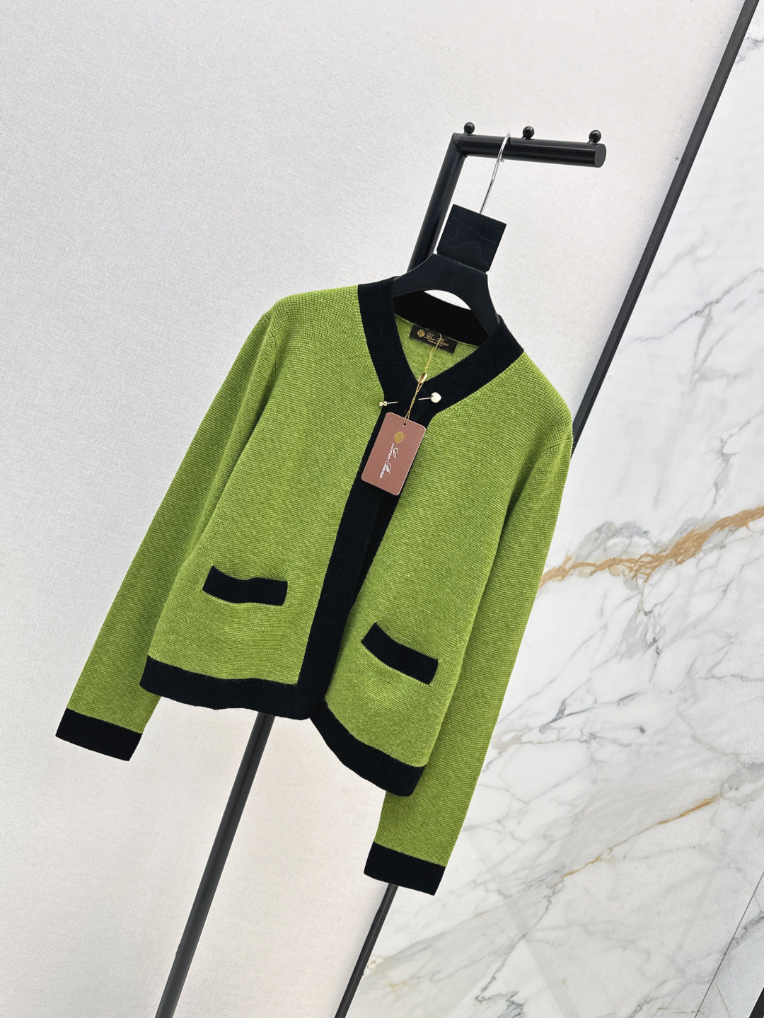Loro 25fw cashmere cardigan