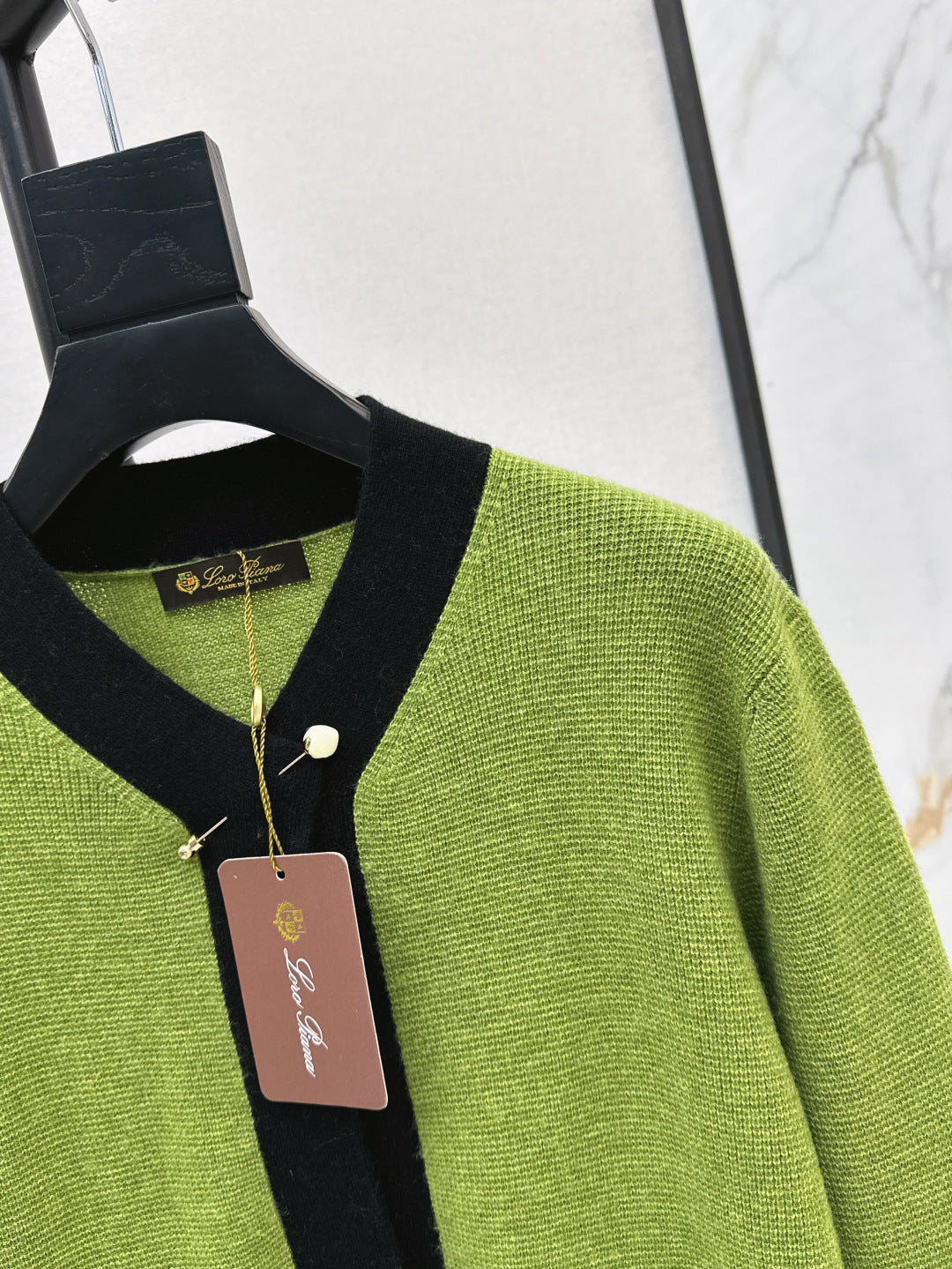 Loro 25fw cashmere cardigan