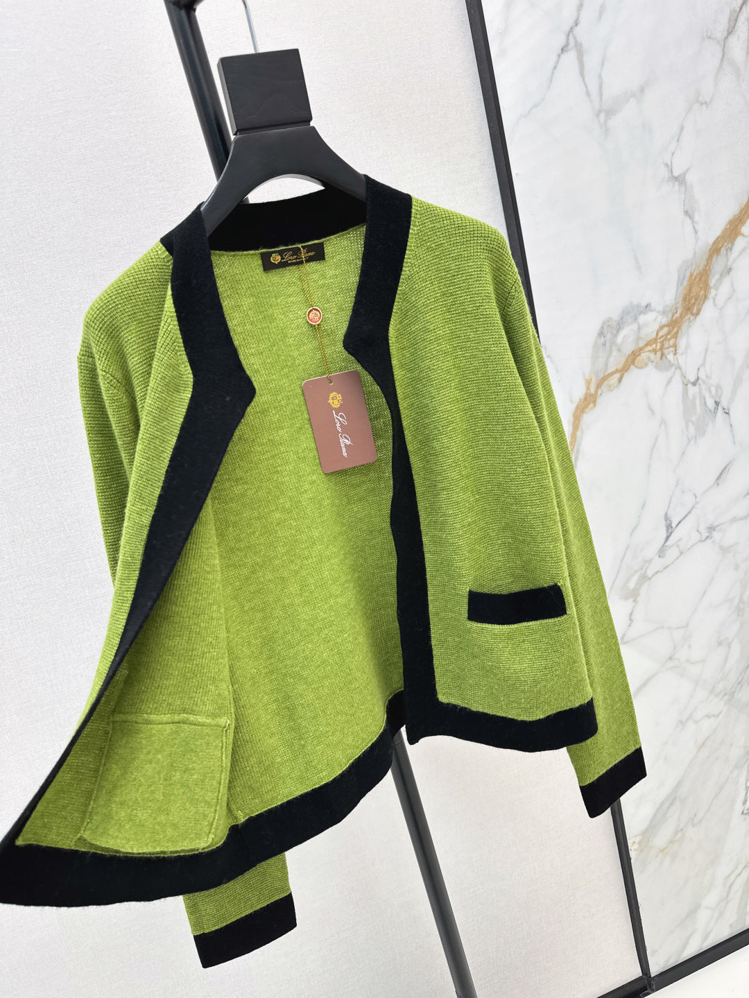 Loro 25fw cashmere cardigan