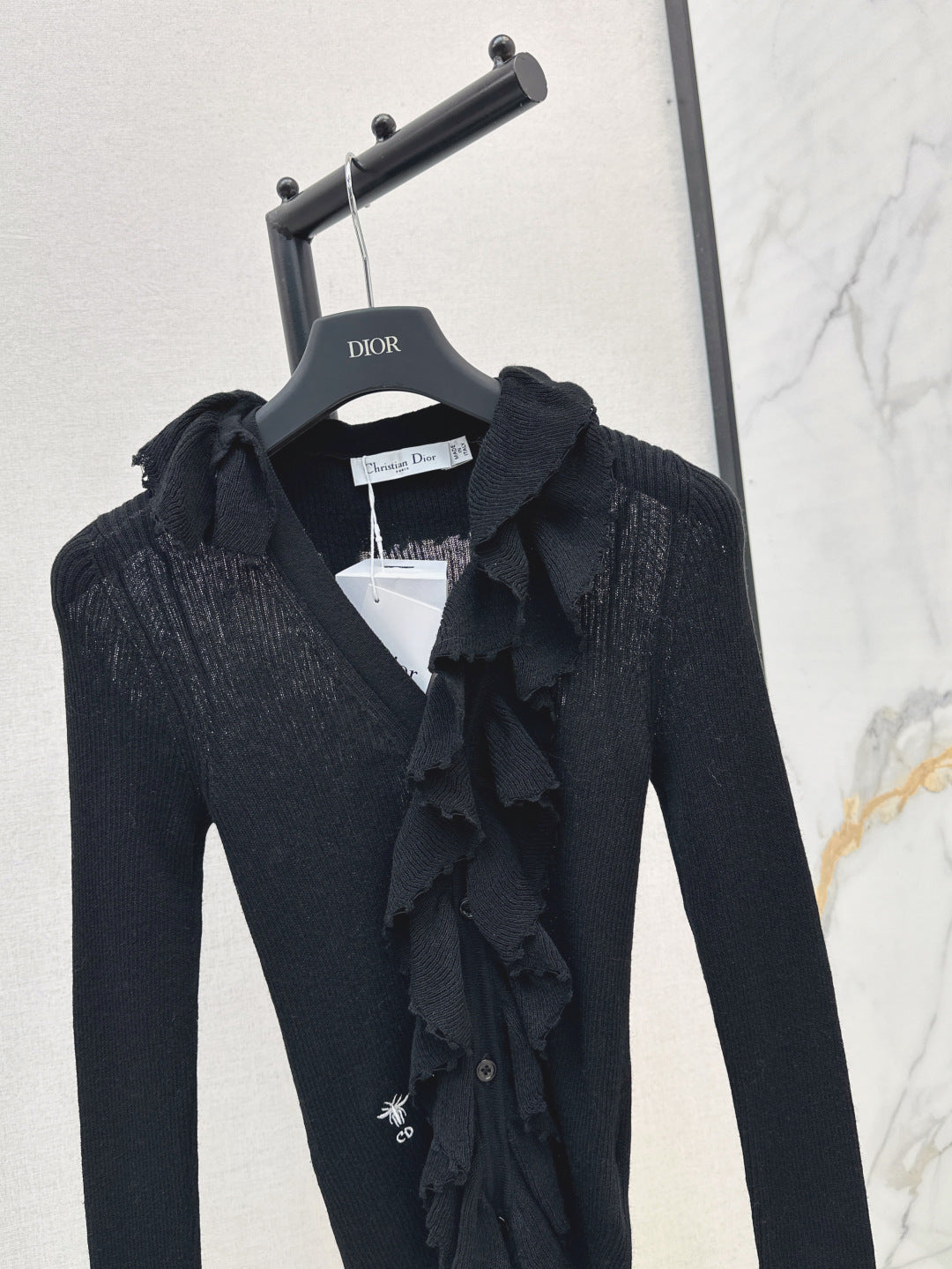 CD 25fw ruffle sweater