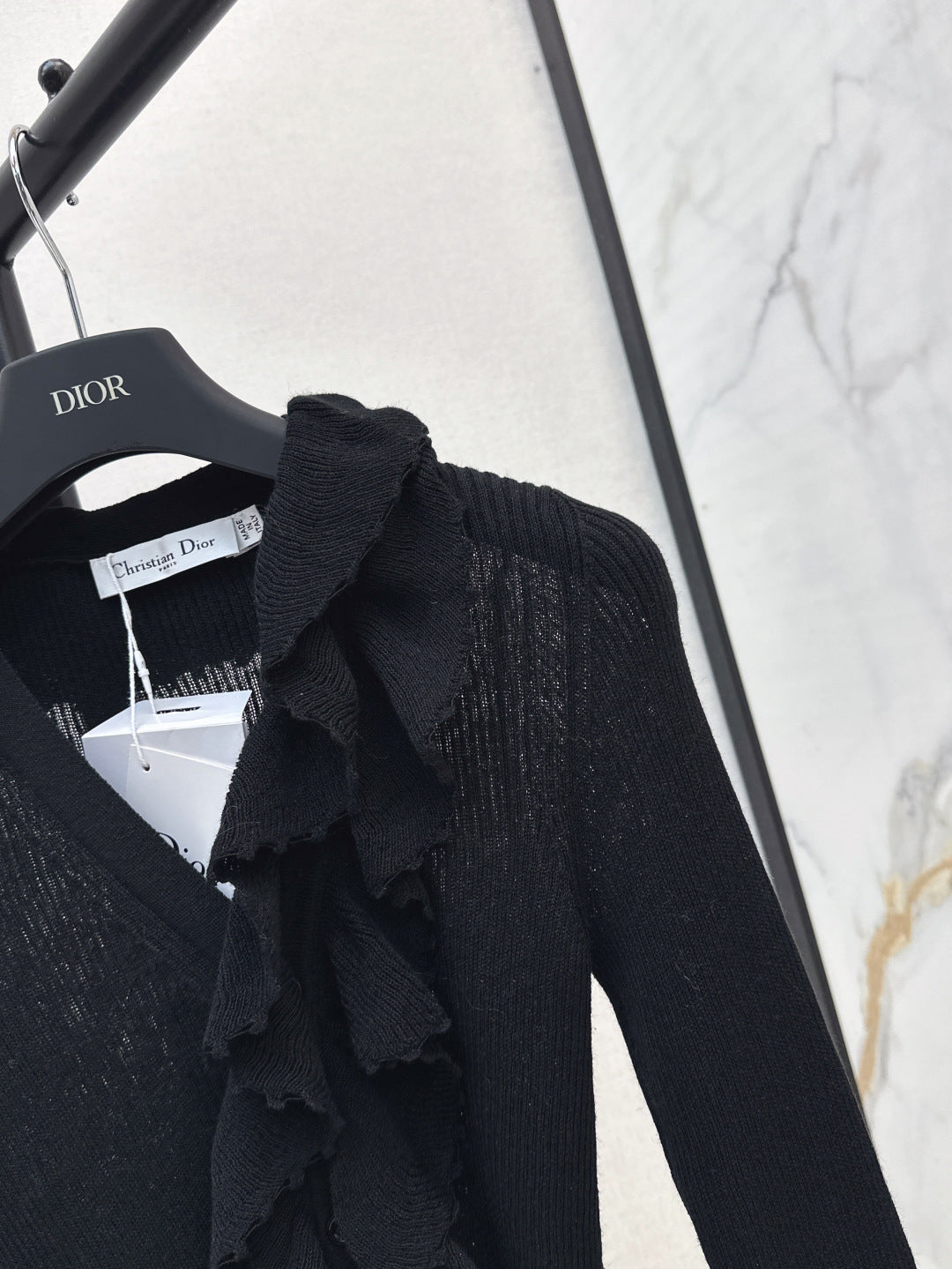 CD 25fw ruffle sweater