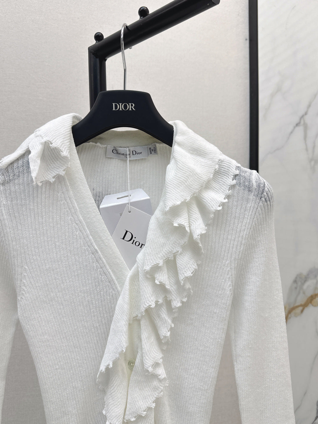 CD 25fw ruffle sweater