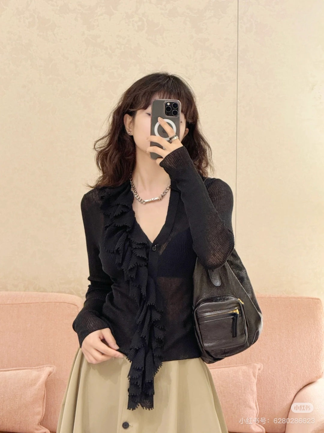 CD 25fw ruffle sweater