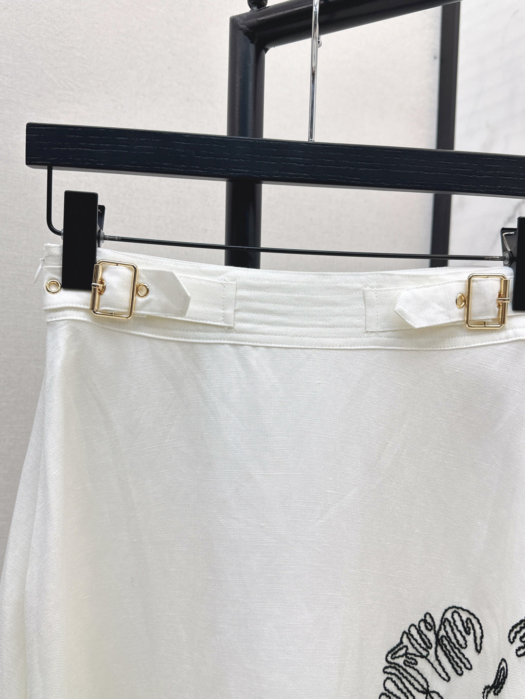 CD 25ss embroidered skirt