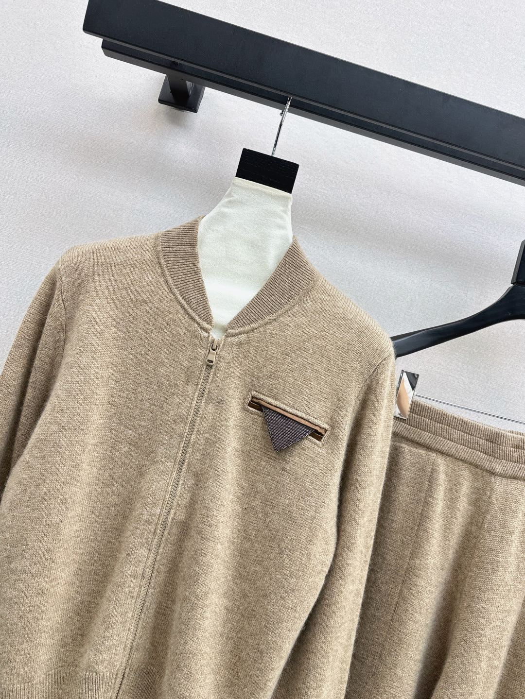 Brune 25fw cashmere suit