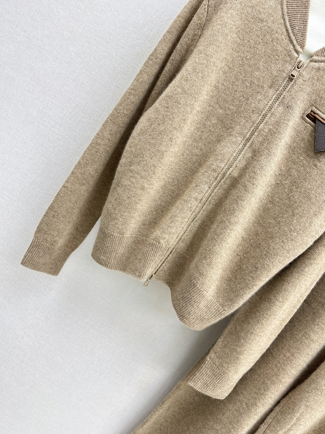 Brune 25fw cashmere suit