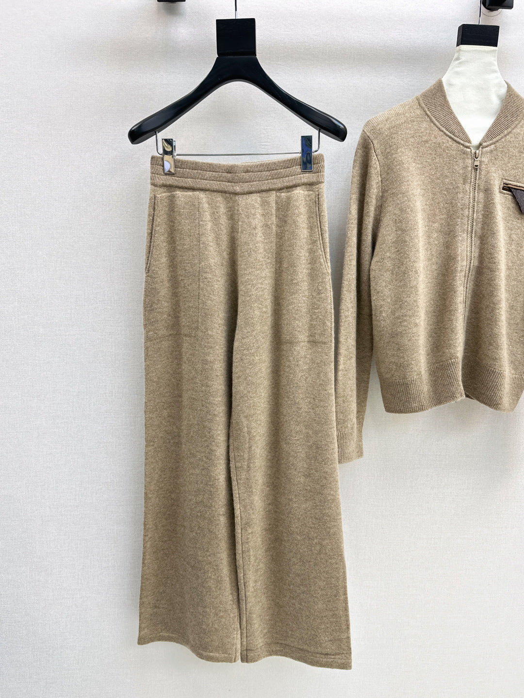 Brune 25fw cashmere suit