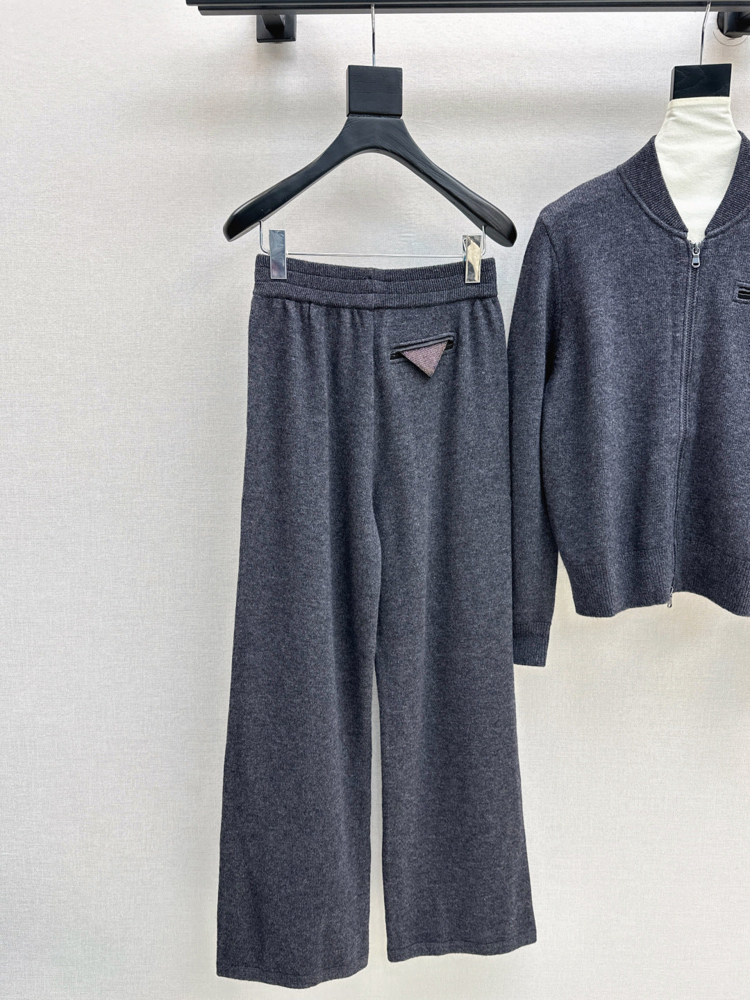 Brune 25fw cashmere suit