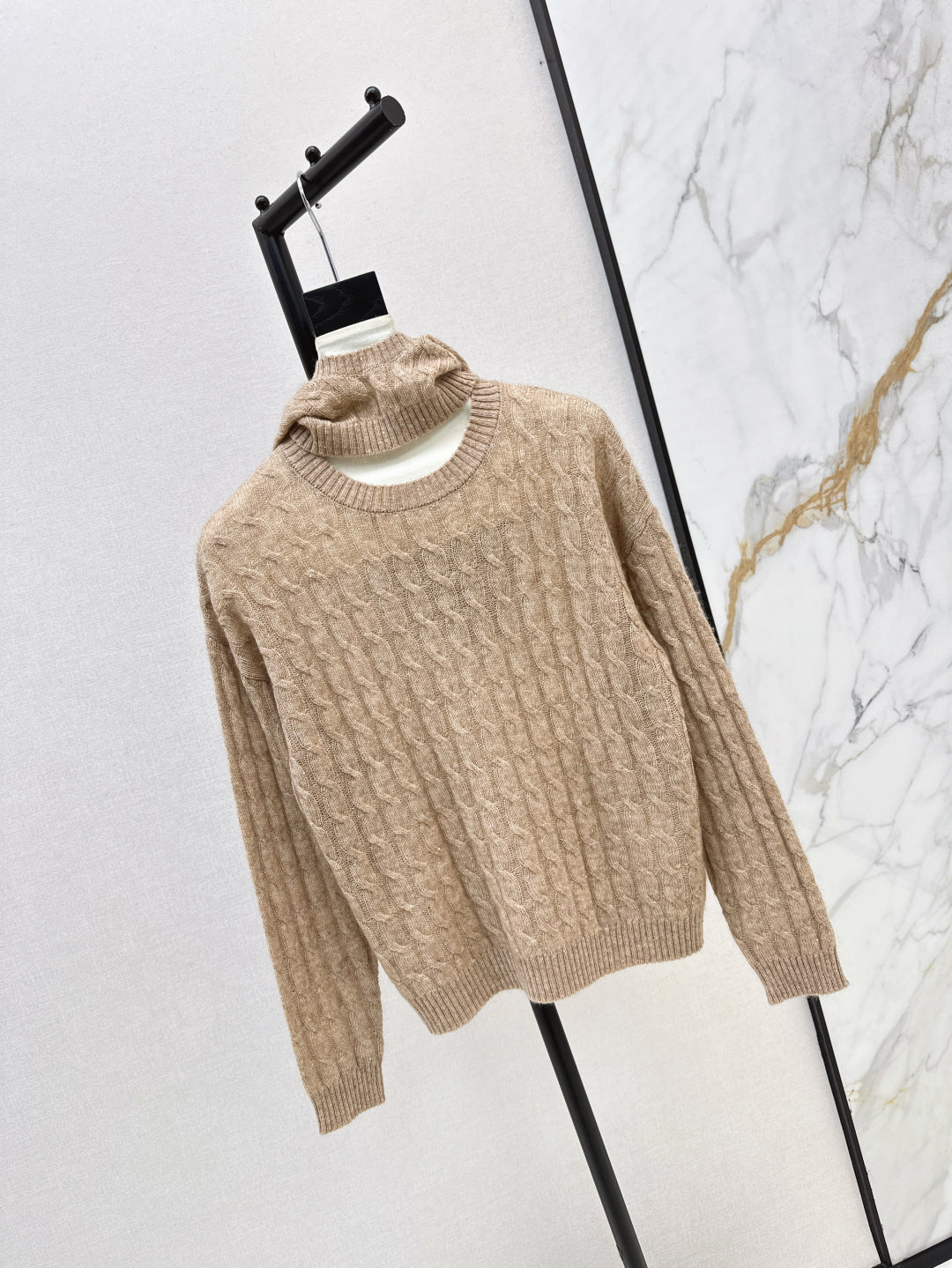 Brune 25fw cashmere sweater