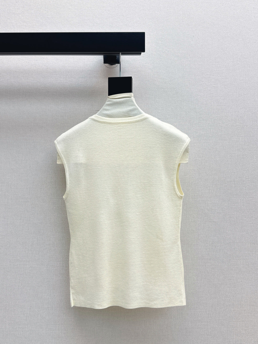 Brune 25fw v-neck vest