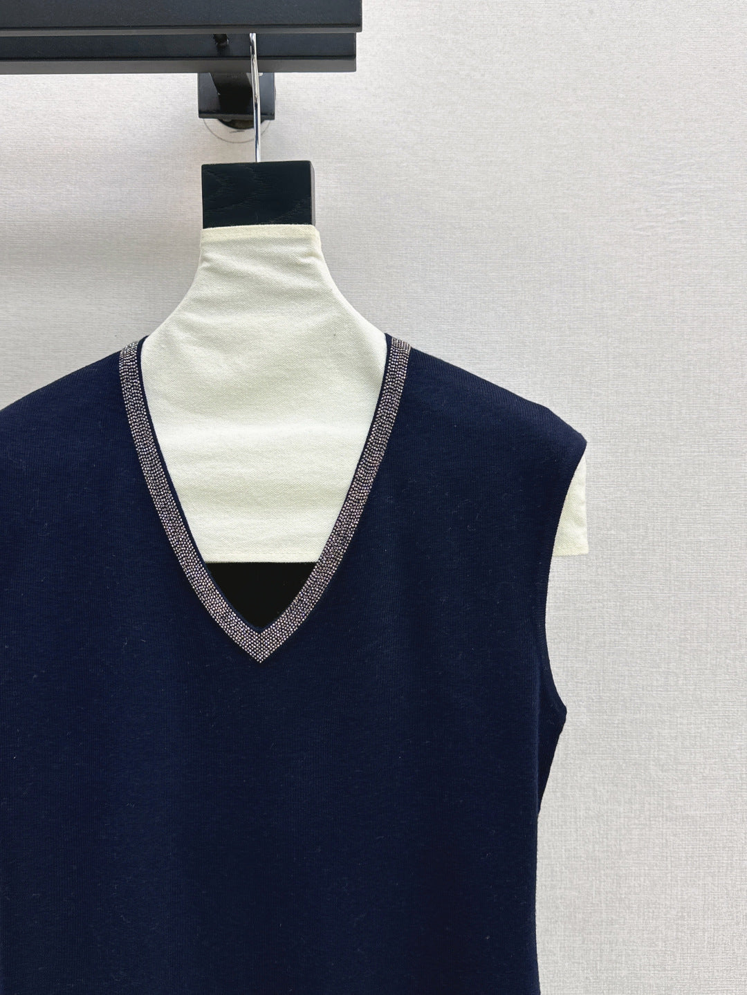 Brune 25fw v-neck vest