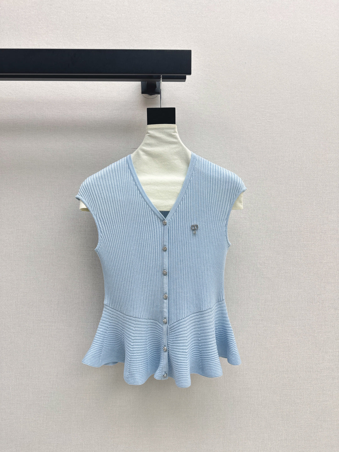 CD 25fw knitted vest