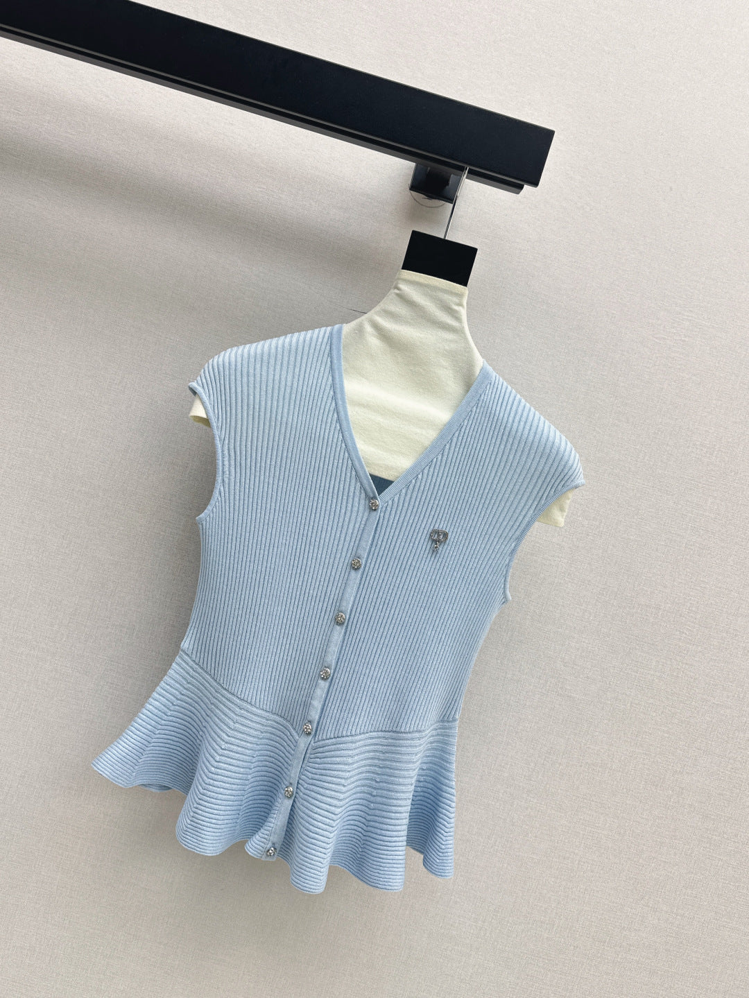 CD 25fw knitted vest