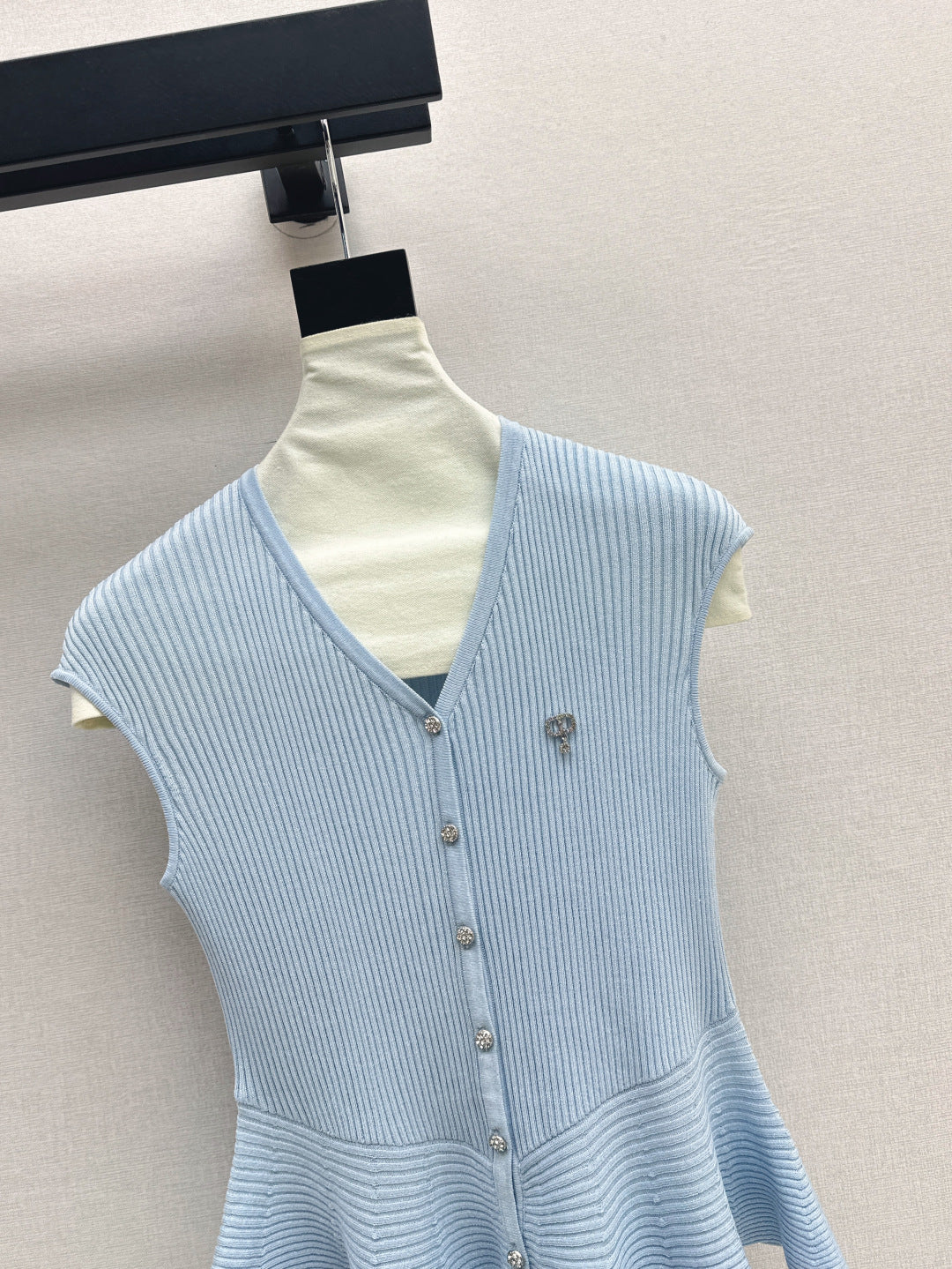 CD 25fw knitted vest