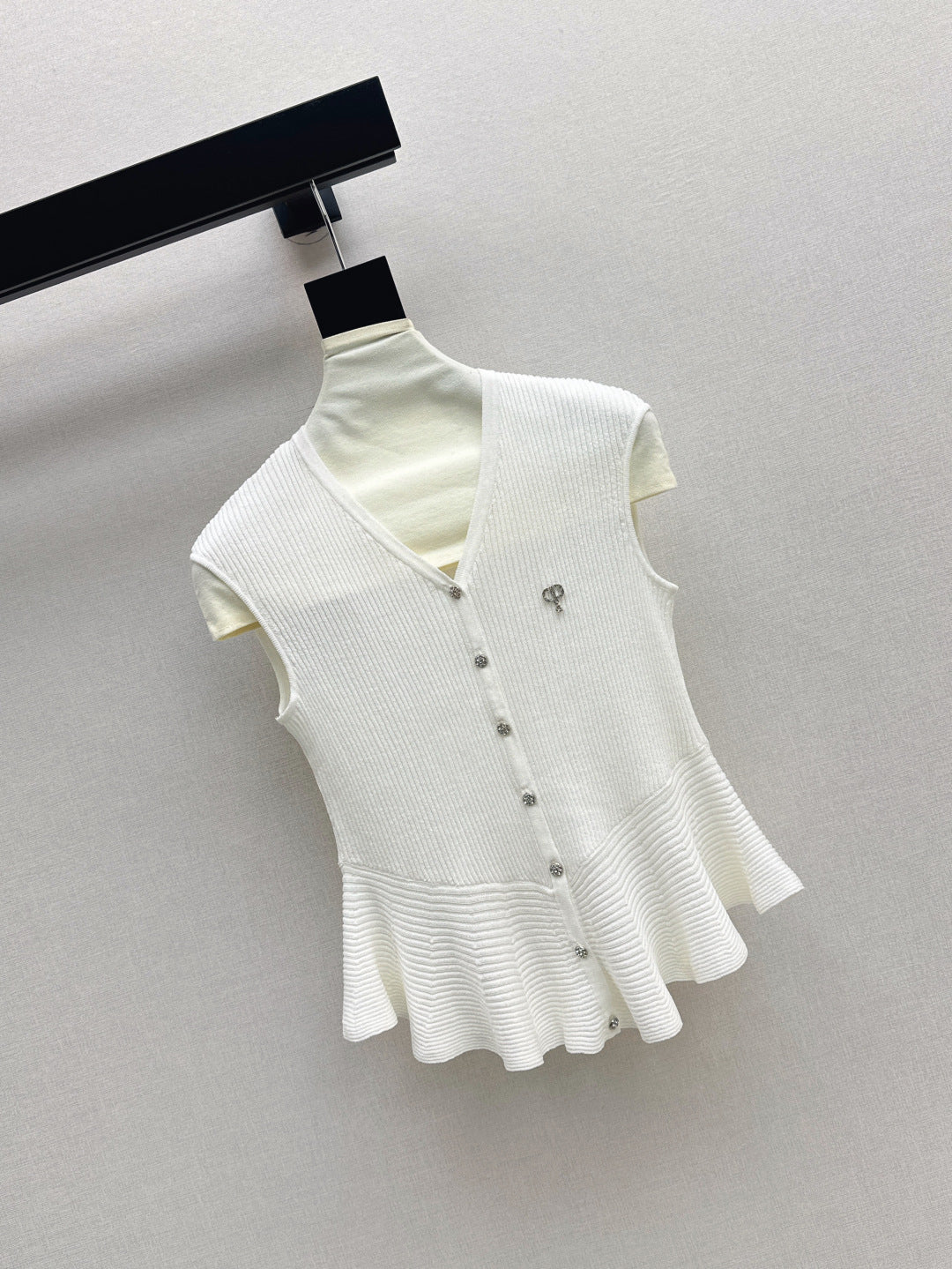 CD 25fw knitted vest